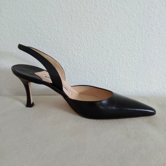 Manolo Blahnik Shoes - Manolo Blahnik Black Leather Pumps SINGLE LEFT SHOE Pointed Toe Slingback IT 36